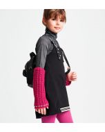 Particolare abito con bretelle in gros grain con perle