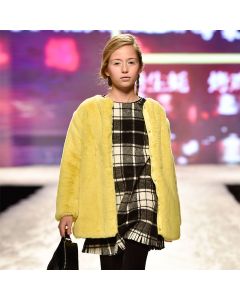 Cappotto con pellicciotto girocollo