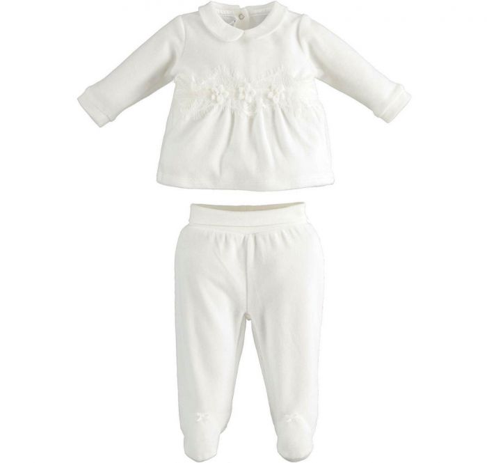 Comoda tutina con pantalone con piedino