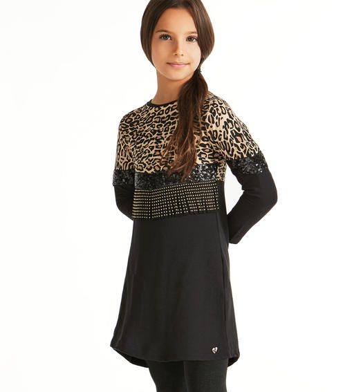 Vestito con paillettes e frangie in ecopelle con borchiette